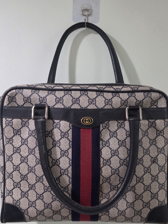Gucci Other - Gucci Italy GG Canvas Vintage Sherry Line Accessory Collection Bag 904 02 015